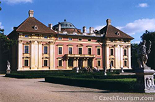 slavkov-castle